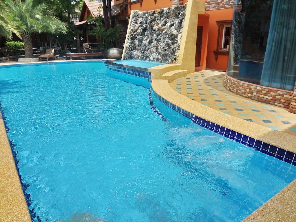 Khunsri Resort Art Boutique Hotel Pattaya Bagian luar foto