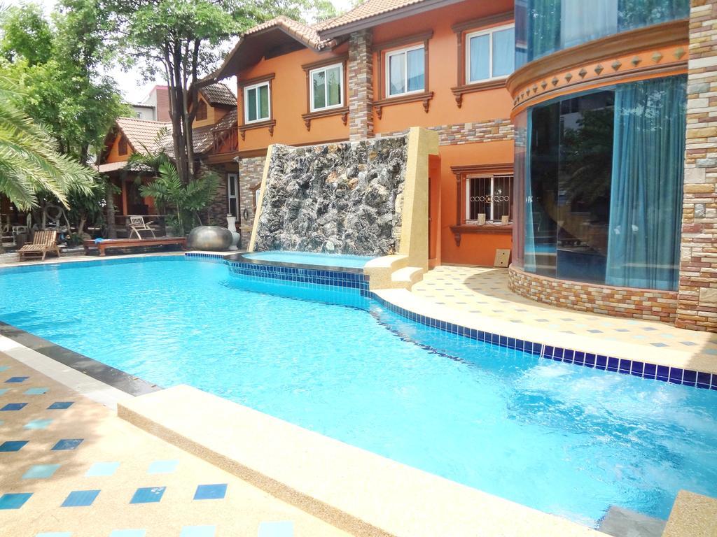 Khunsri Resort Art Boutique Hotel Pattaya Bagian luar foto