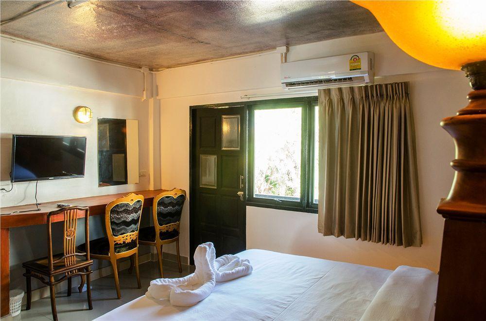 Khunsri Resort Art Boutique Hotel Pattaya Bagian luar foto