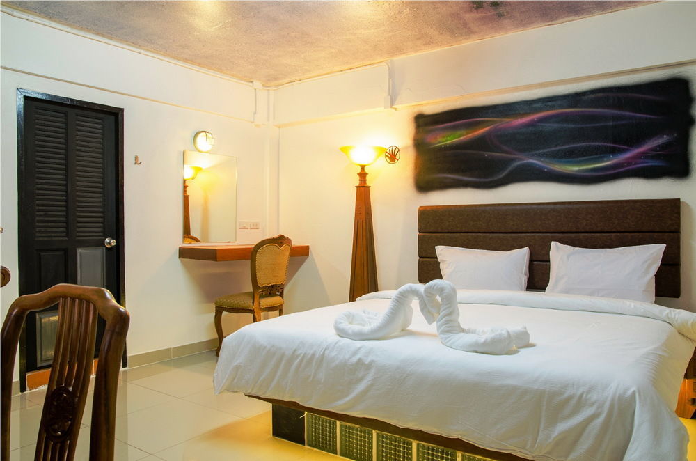 Khunsri Resort Art Boutique Hotel Pattaya Bagian luar foto