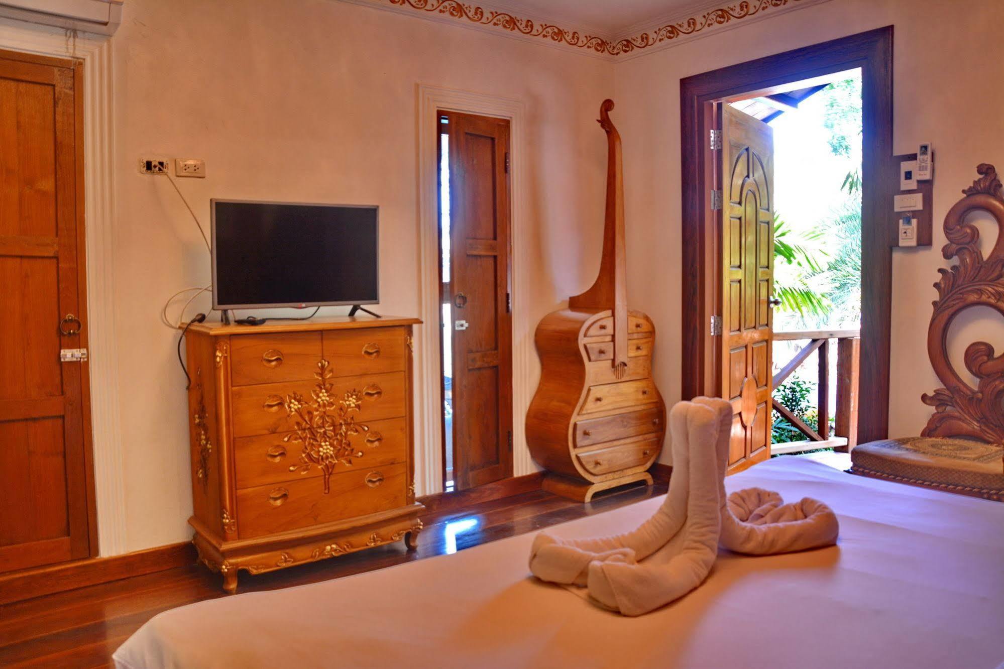 Khunsri Resort Art Boutique Hotel Pattaya Bagian luar foto