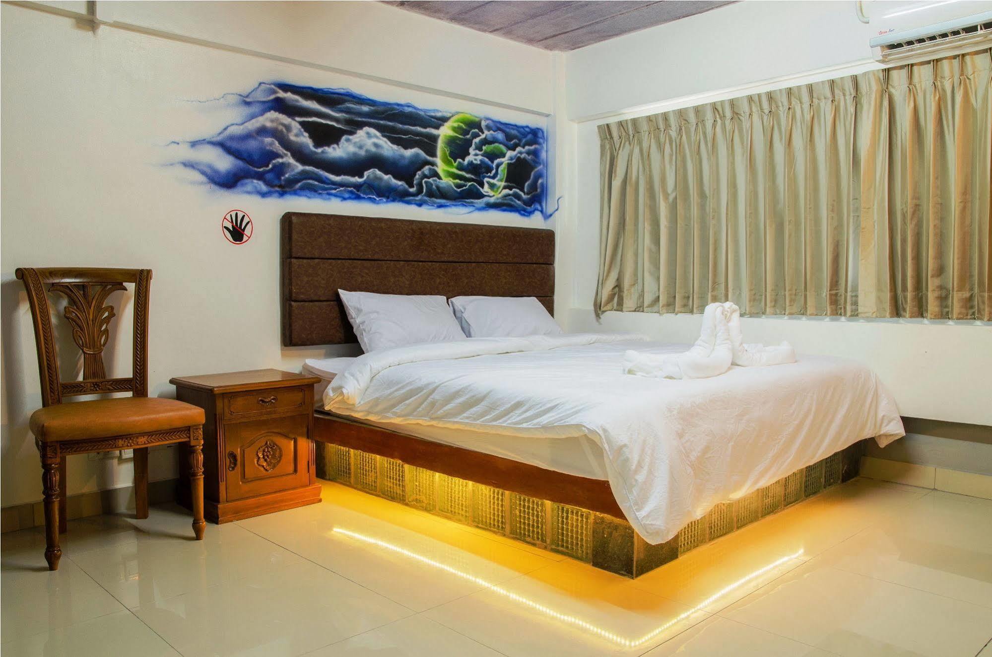 Khunsri Resort Art Boutique Hotel Pattaya Bagian luar foto